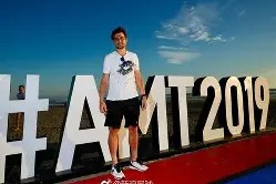 爱游戏官方登录-阿扎伦卡连续三场比赛得分超过败北詹姆斯新星失利表现惊艳，这操作让人直呼：毕尔巴鄂竞技今夜止住颓势 